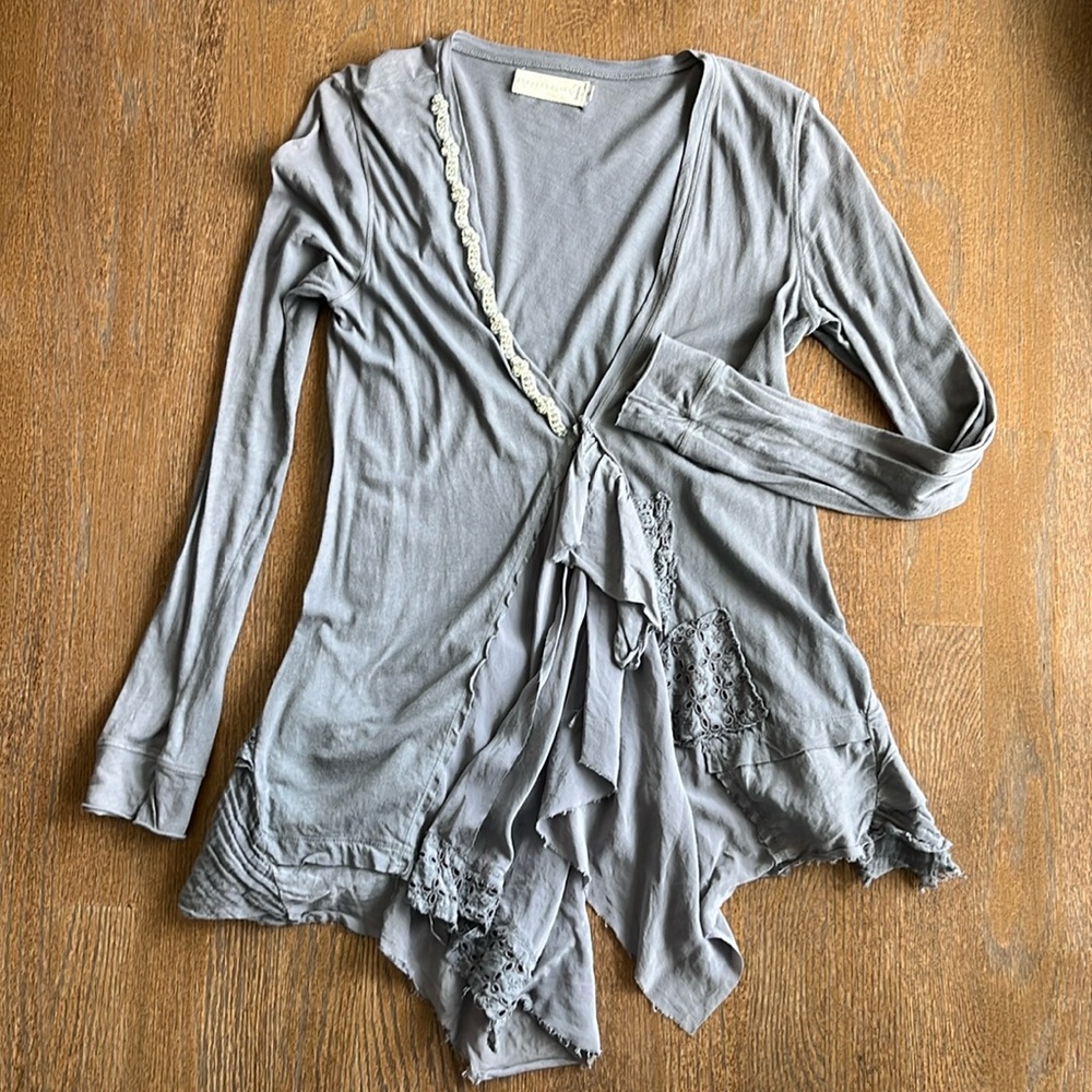 4 Love And Liberty Johnny Was gray flowy top /jacket S